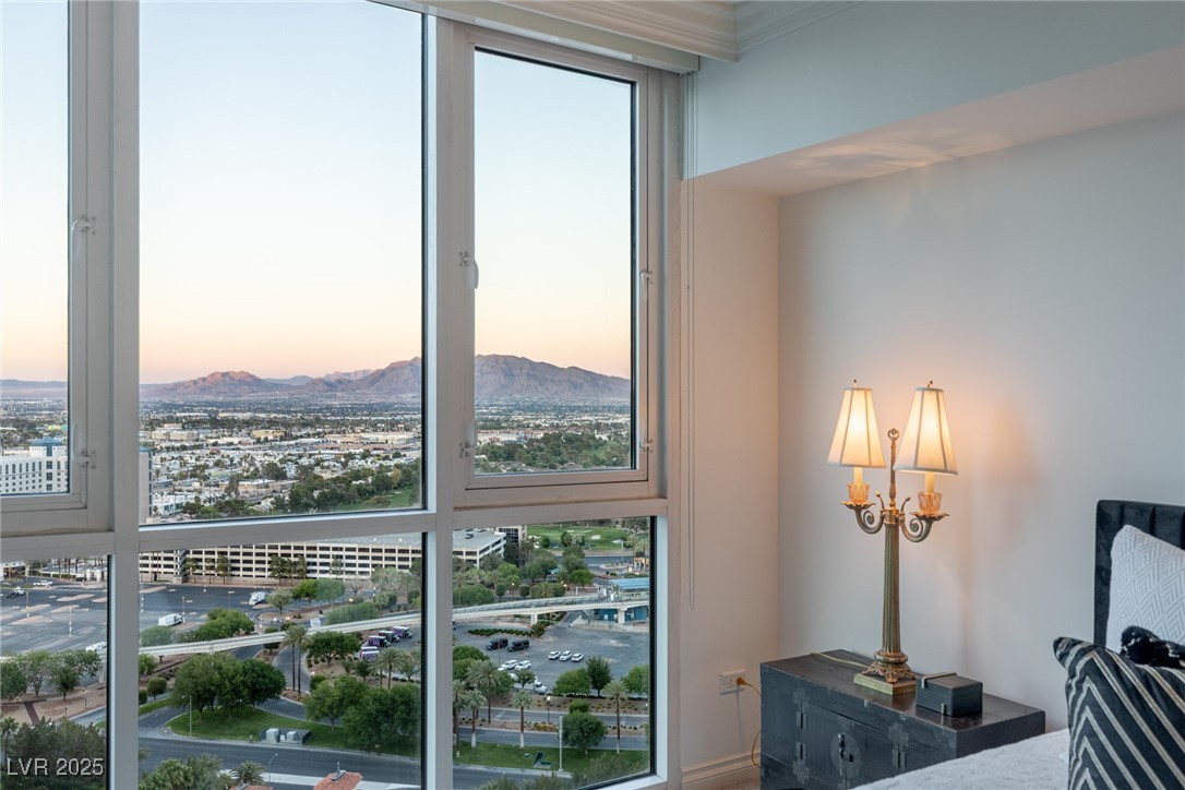 2877 Paradise Road 2502