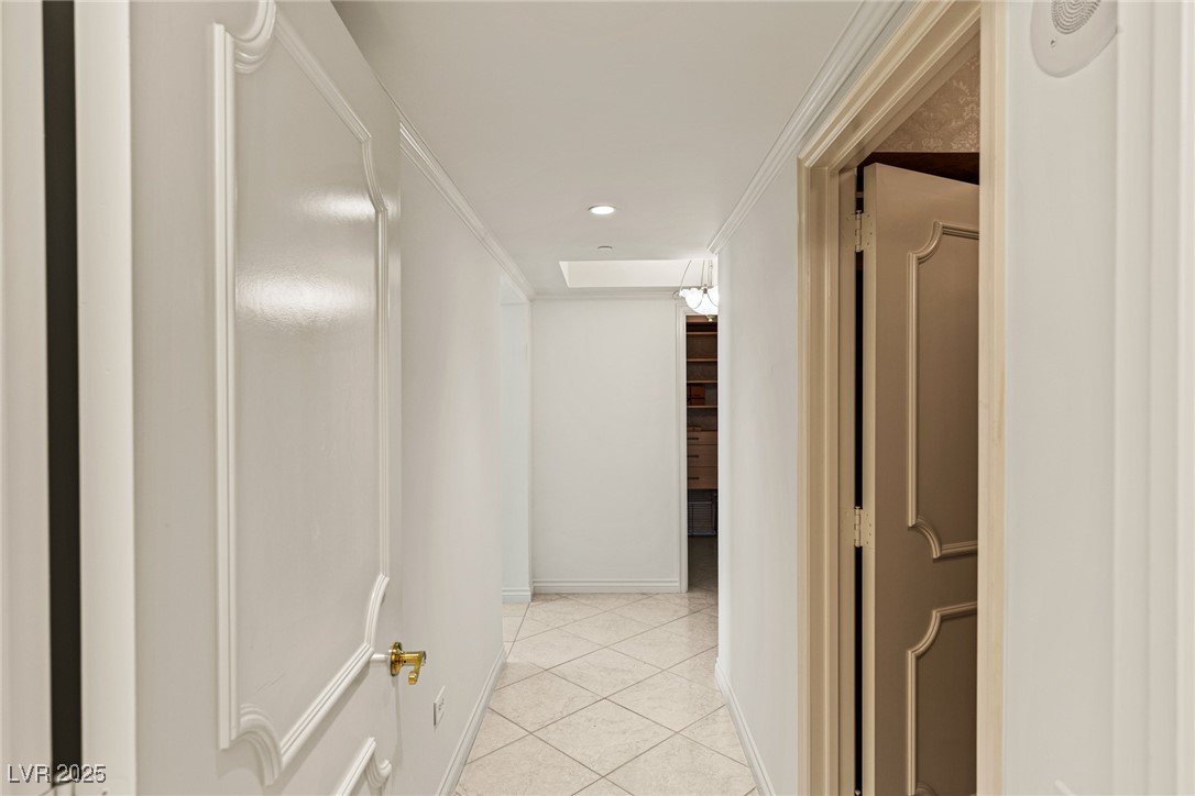 2877 Paradise Road 2502