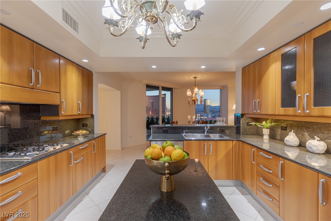 2877 Paradise Road 2502