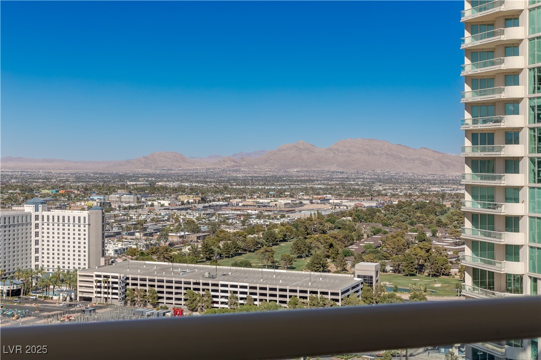 2877 Paradise Road 2502