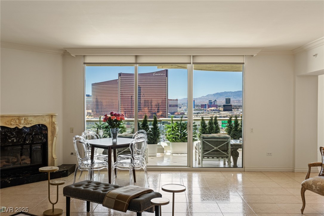 2877 Paradise Road 2502