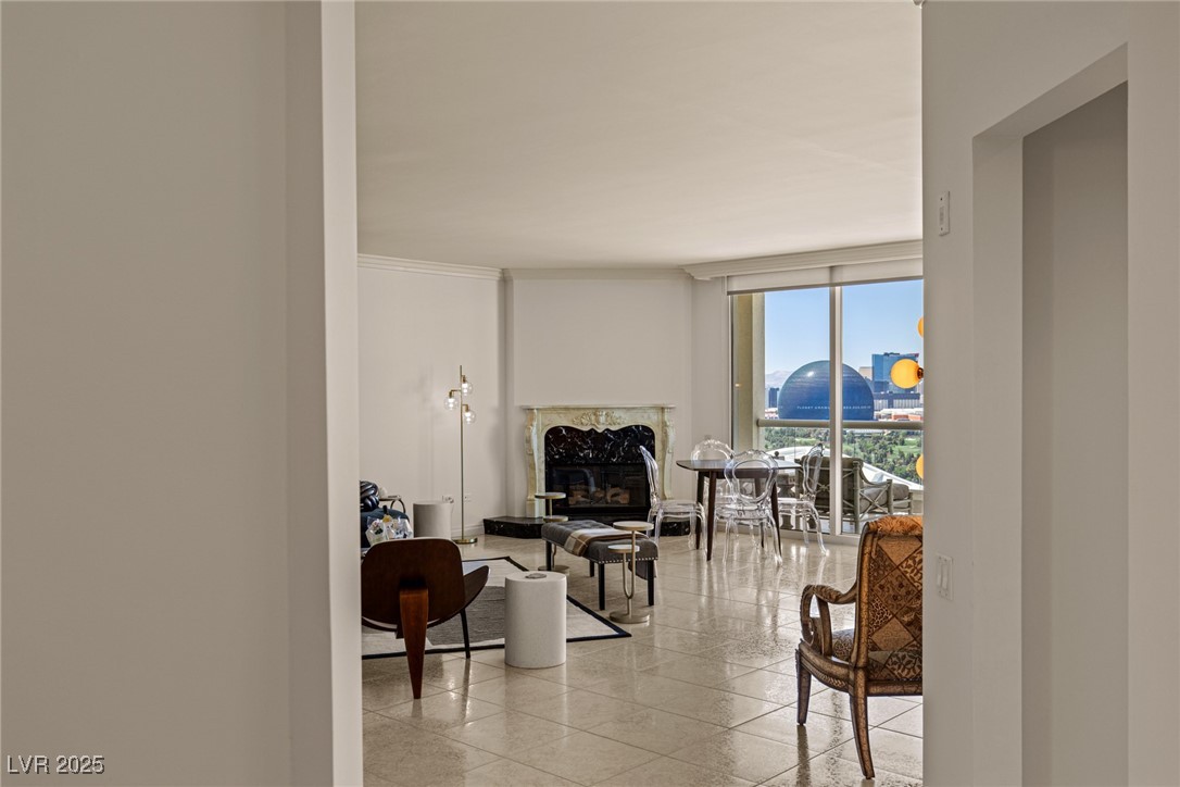 2877 Paradise Road 2502