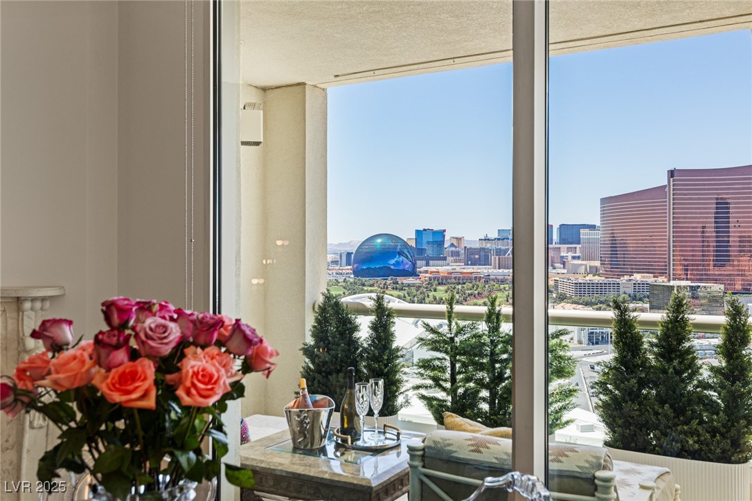 2877 Paradise Road 2502