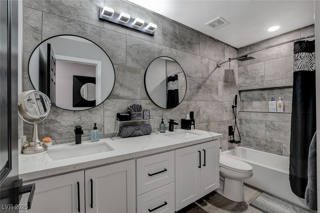 5938 Creekside Sands Lane