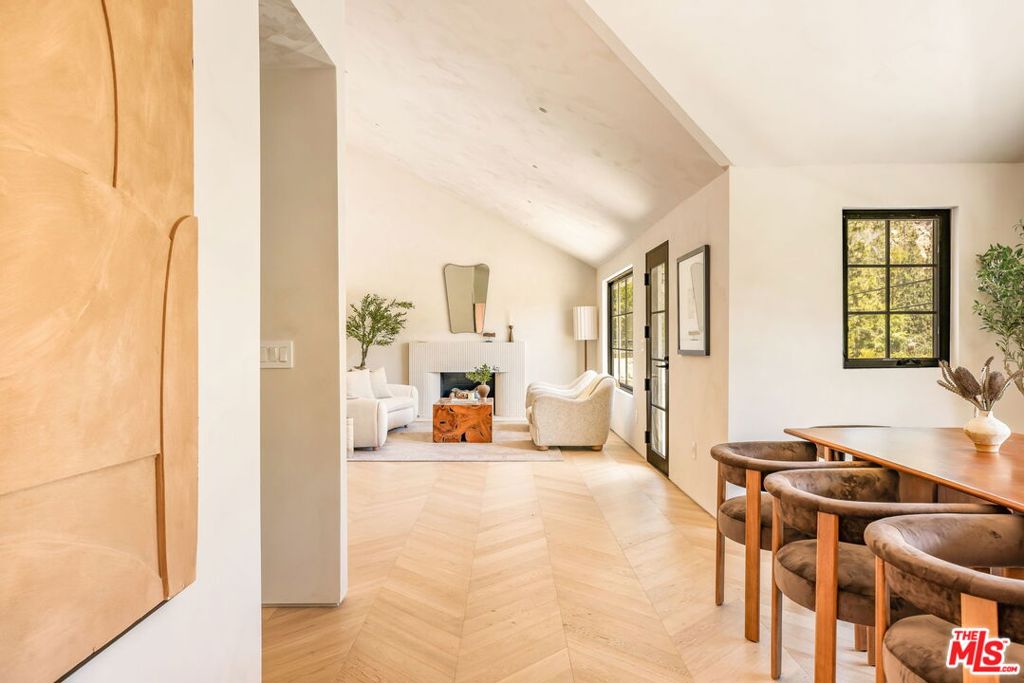 8353 Sunset View Drive