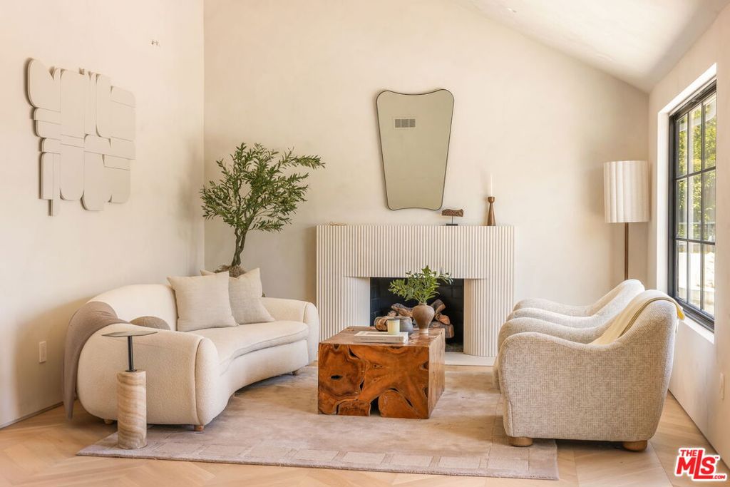 8353 Sunset View Drive