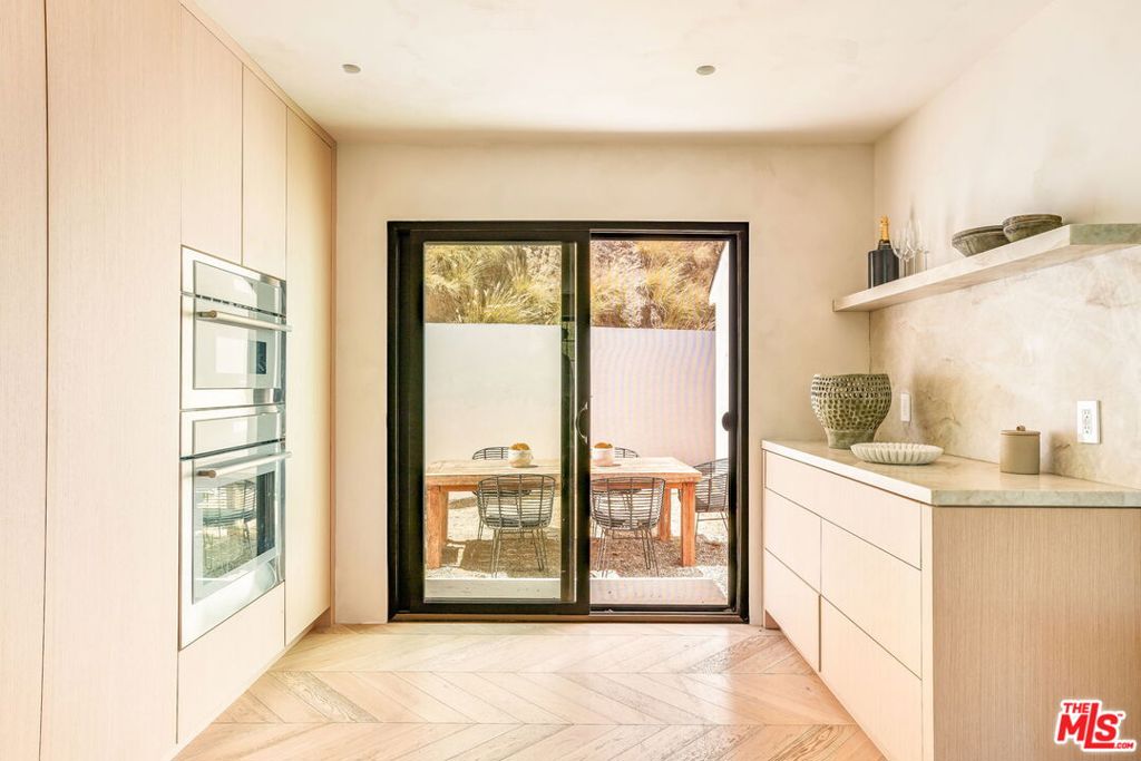 8353 Sunset View Drive