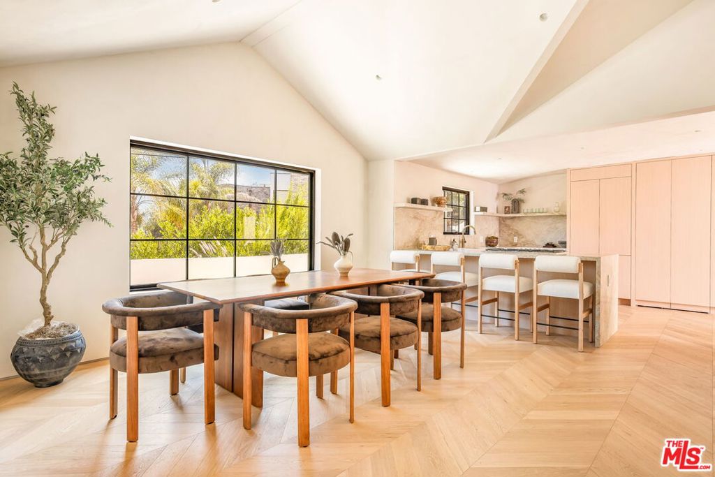 8353 Sunset View Drive