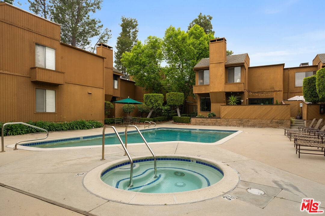 100 Hurlbut St Unit: 12