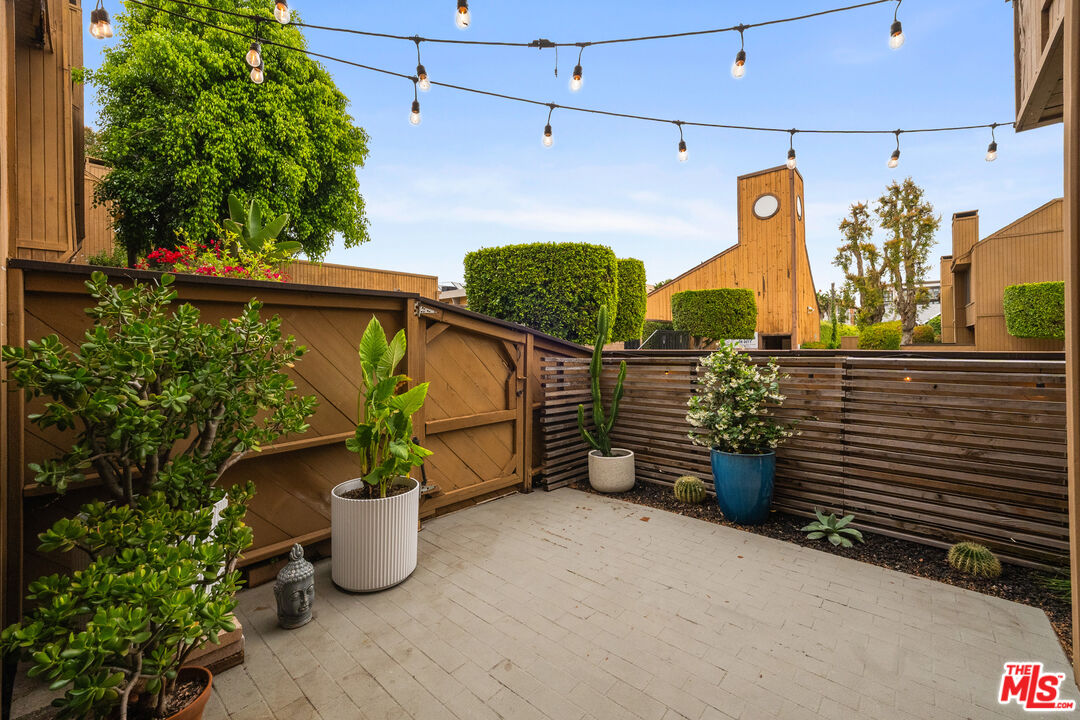 100 Hurlbut St Unit: 12