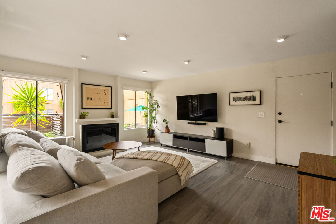 100 Hurlbut St Unit: 12
