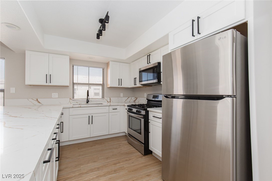 3608 Pintadas Street 204