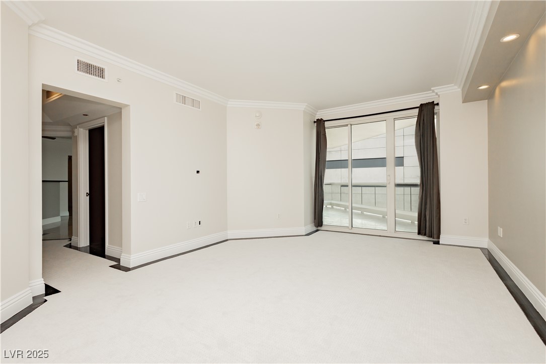 2747 PARADISE Road 1804