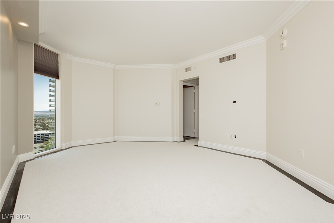 2747 PARADISE Road 1804