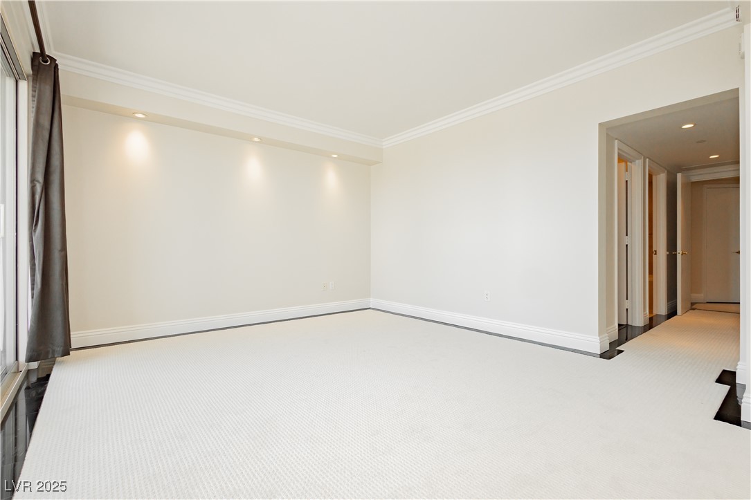 2747 PARADISE Road 1804