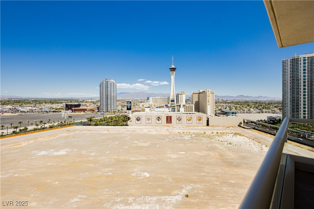 2747 PARADISE Road 1804