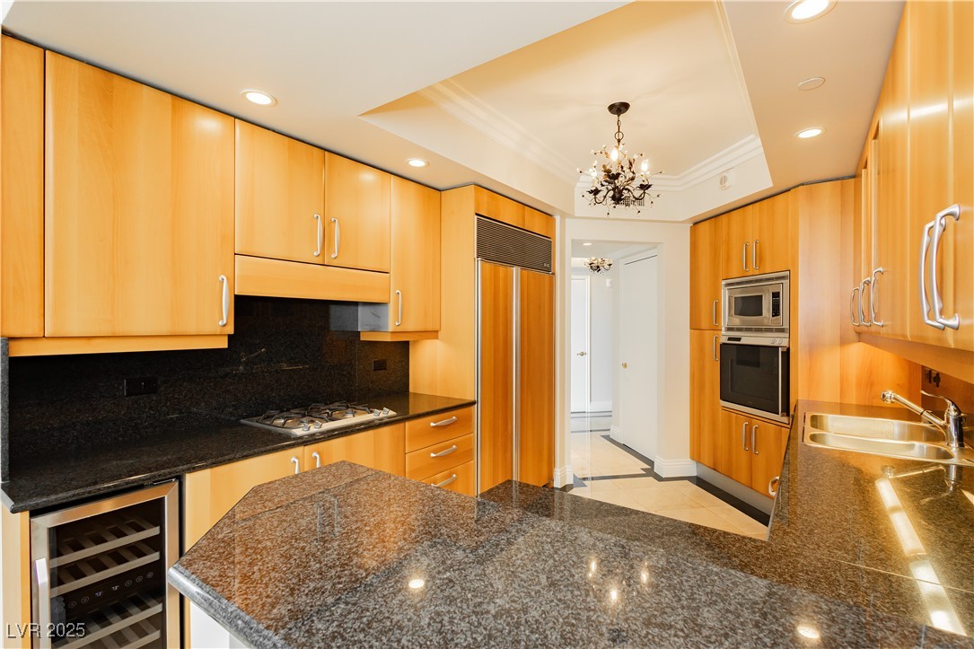 2747 PARADISE Road 1804