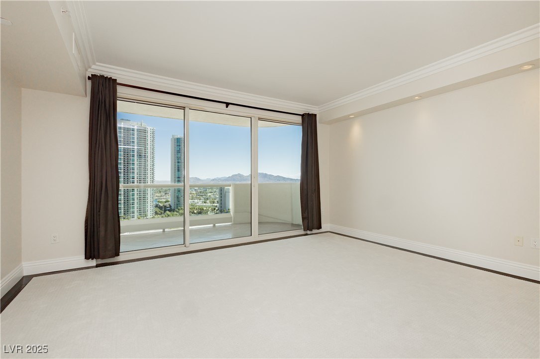 2747 PARADISE Road 1804