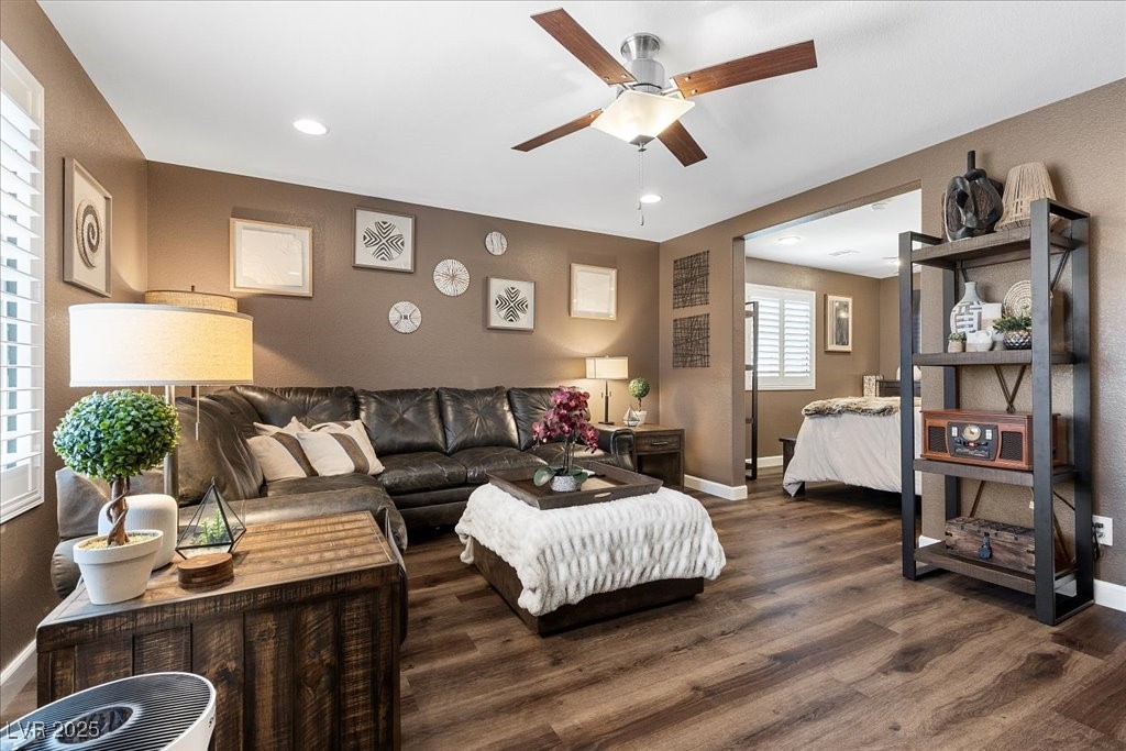 8013 Green River Knob Street