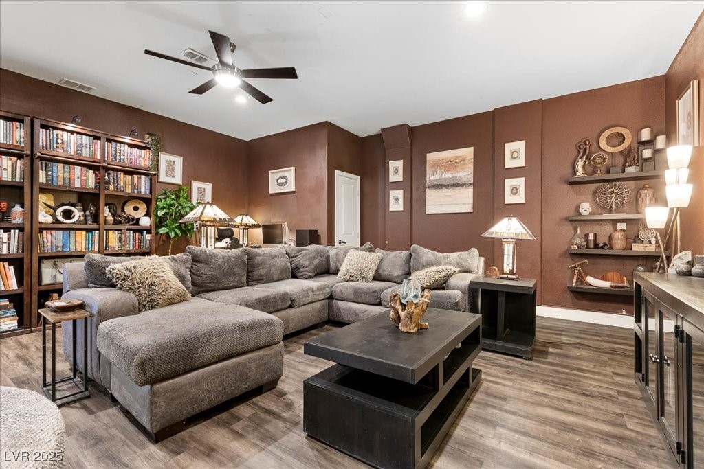 8013 Green River Knob Street