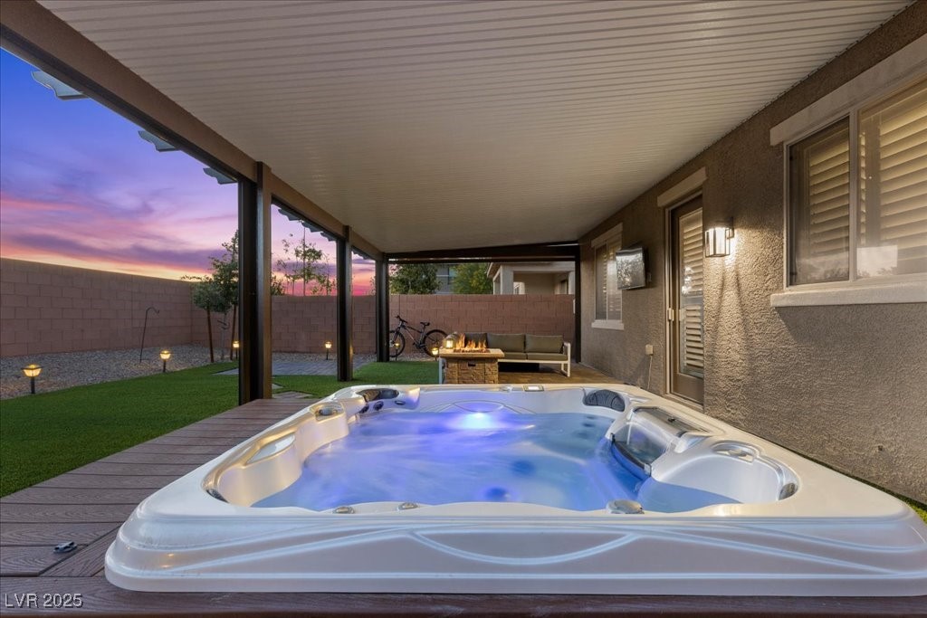 8013 Green River Knob Street