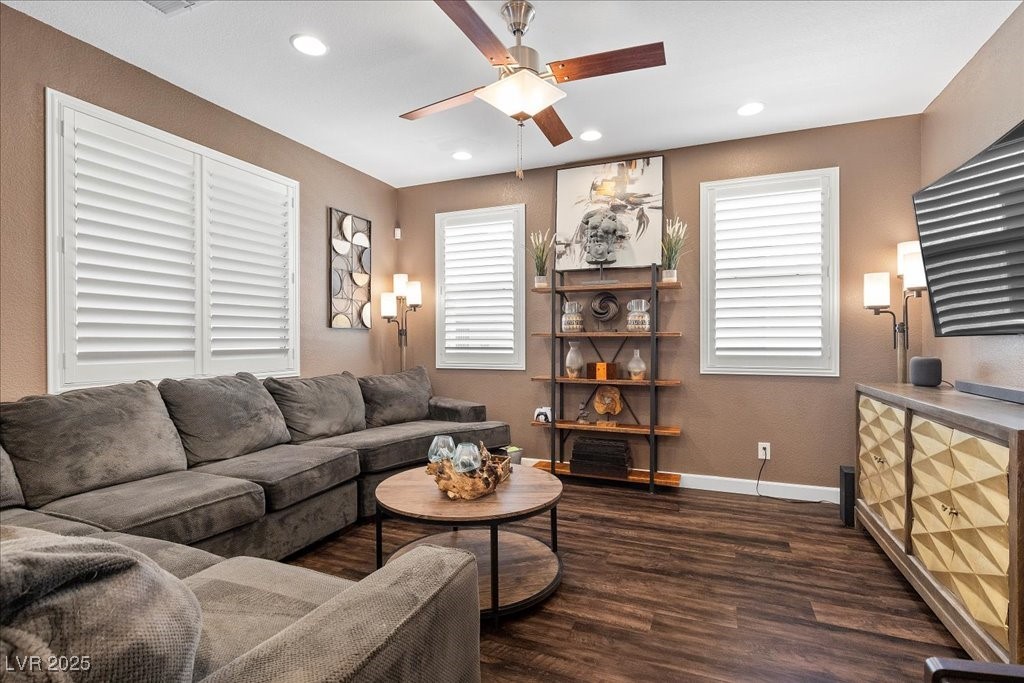 8013 Green River Knob Street