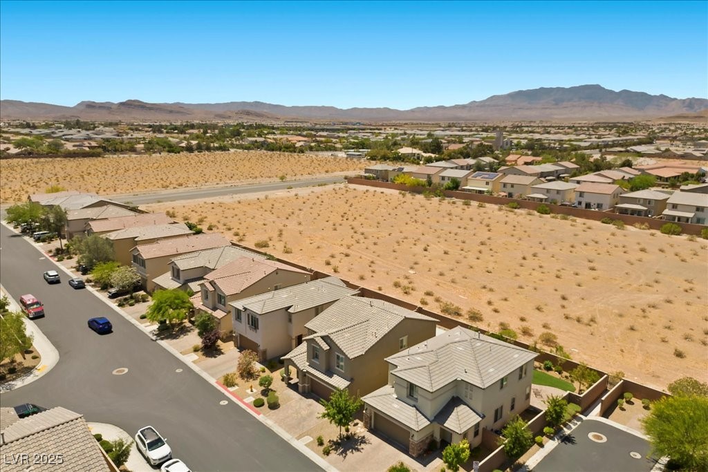 8013 Green River Knob Street