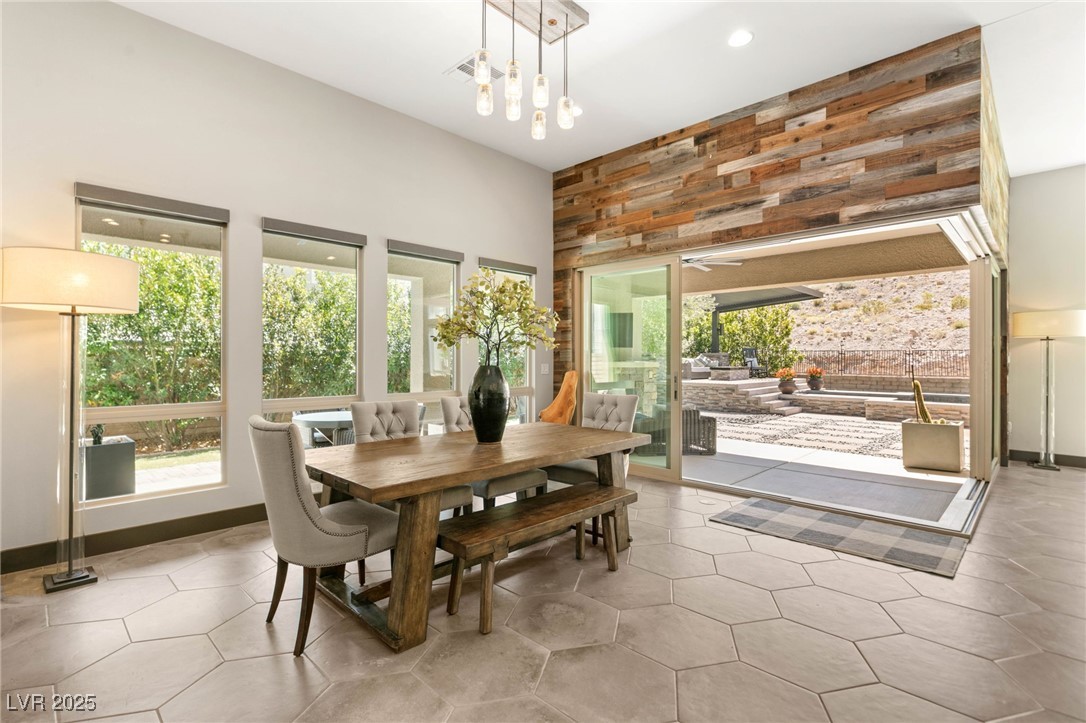 2927 The Peaks Lane