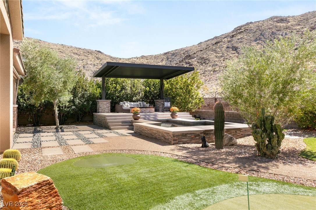 2927 The Peaks Lane