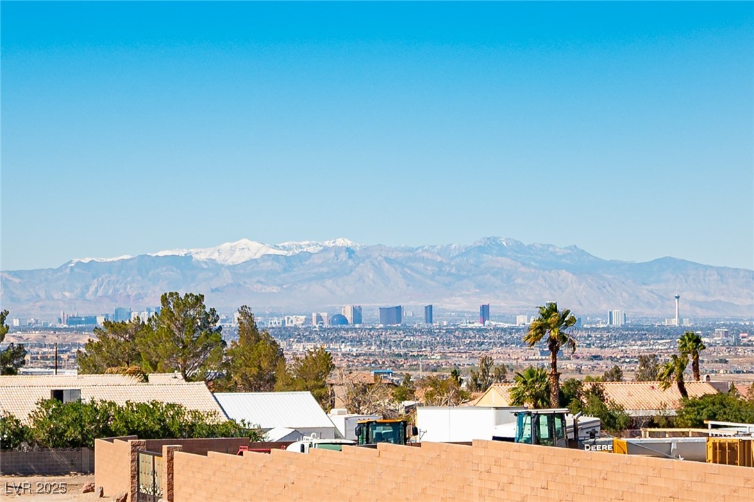 441 North Milan Street