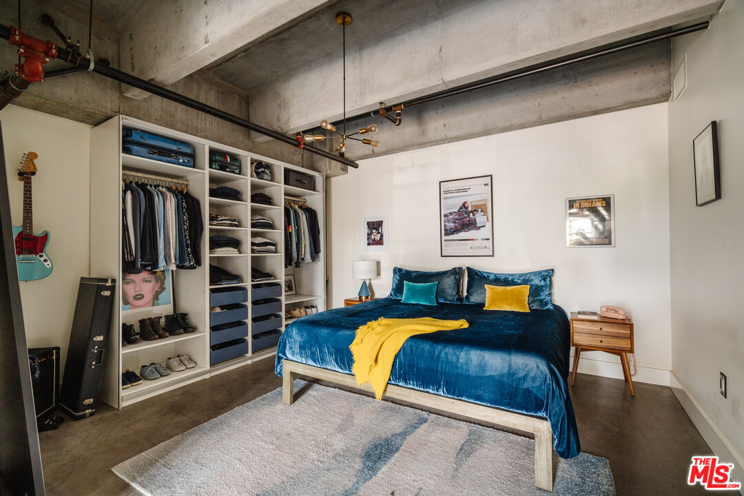 4141 Glencoe Ave Unit: 201