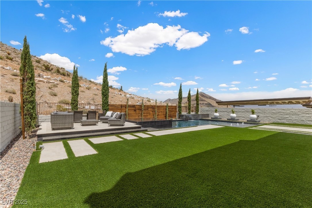 2601 Nevada Agave Lane
