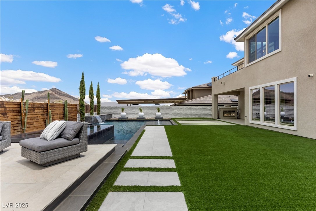 2601 Nevada Agave Lane