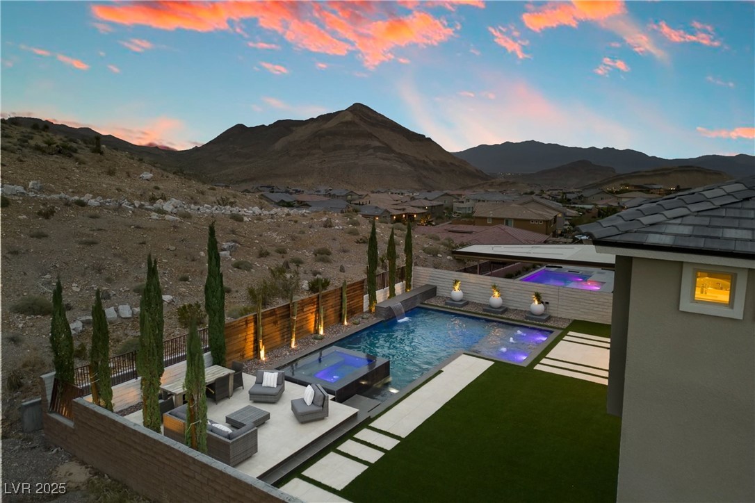 2601 Nevada Agave Lane