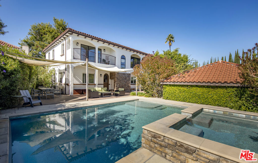 1000 S Citrus Avenue
