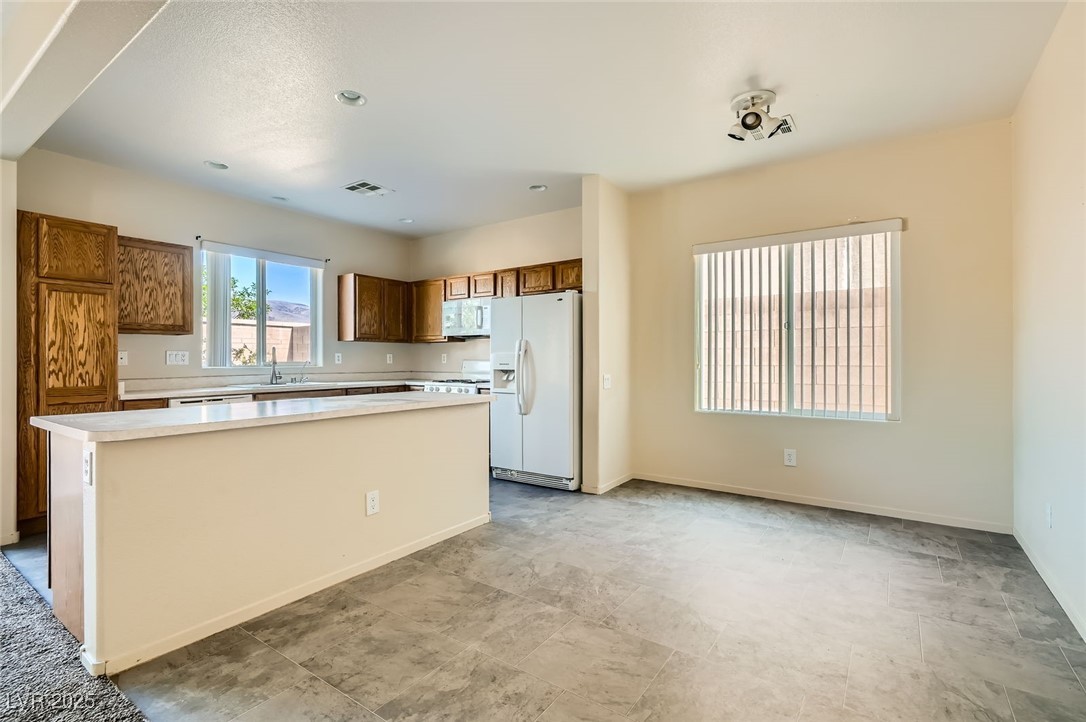 2728 Holmfault Street