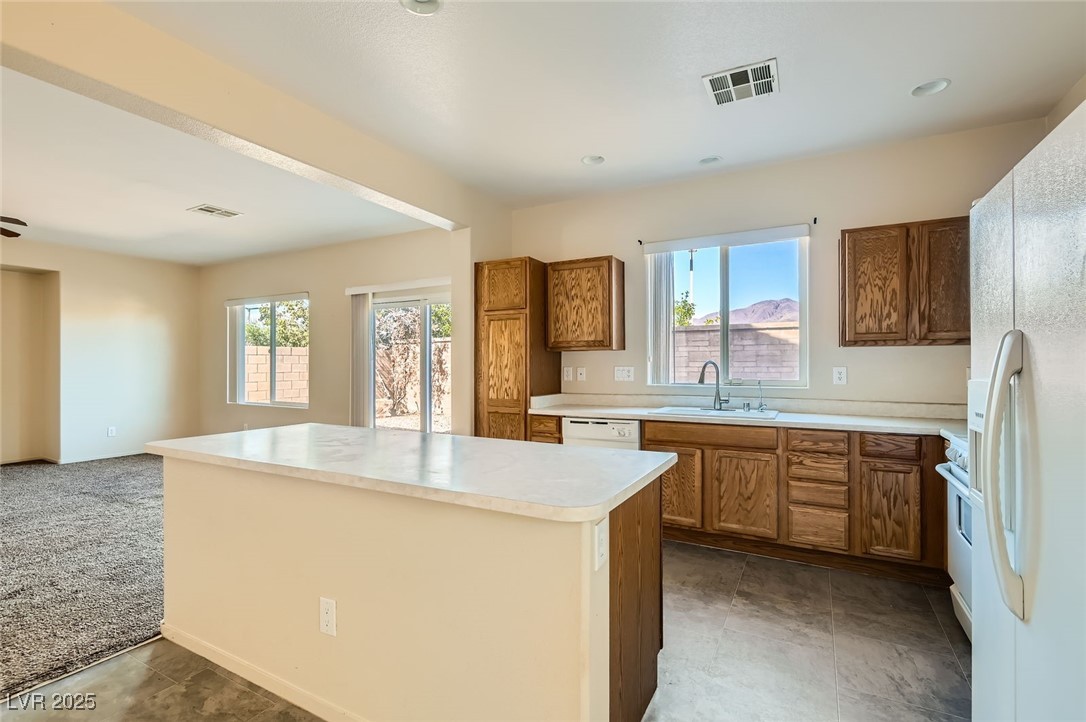 2728 Holmfault Street