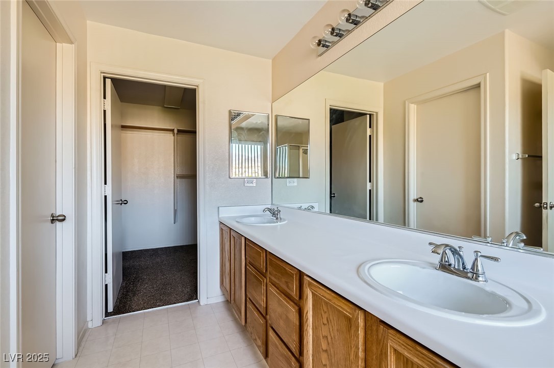 2728 Holmfault Street