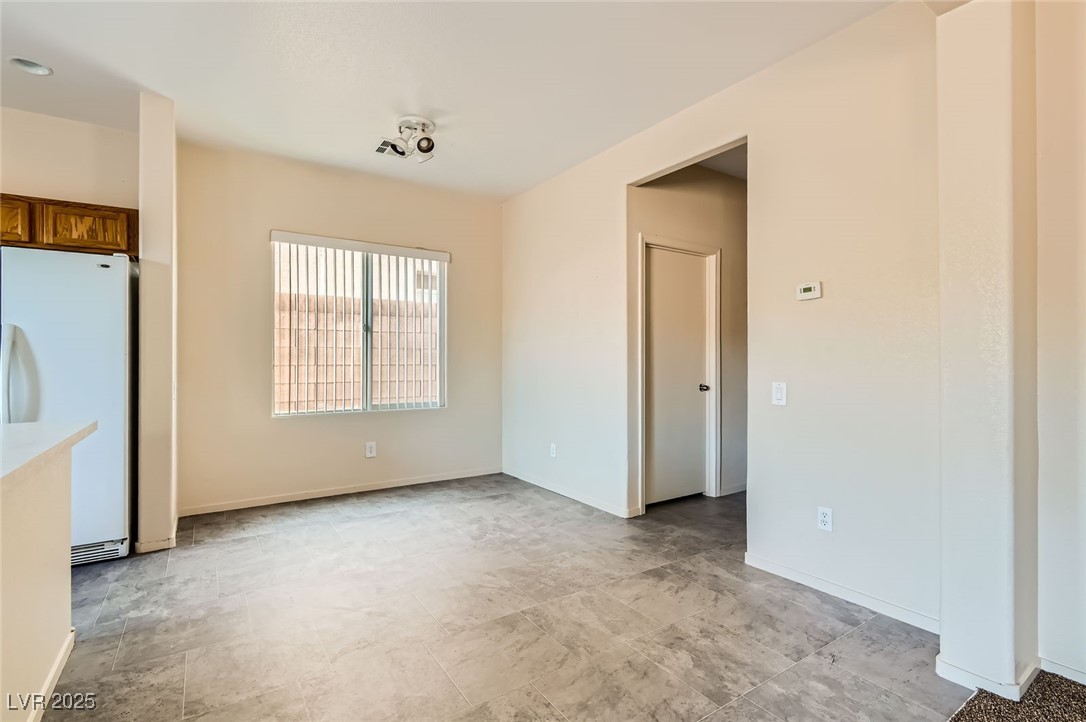 2728 Holmfault Street