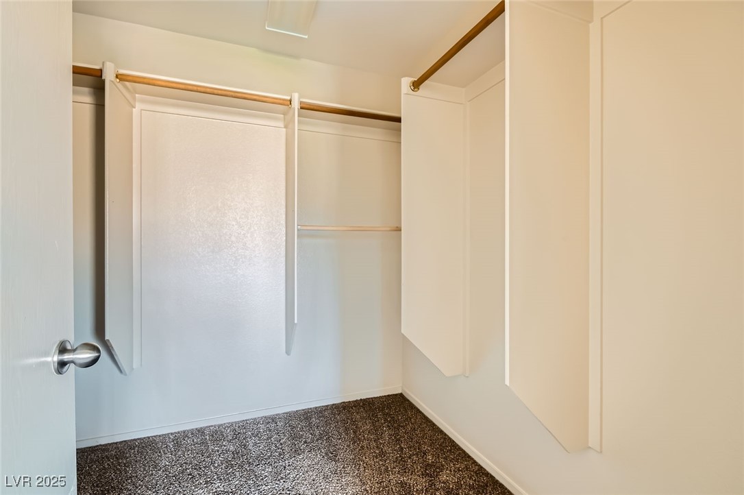 2728 Holmfault Street