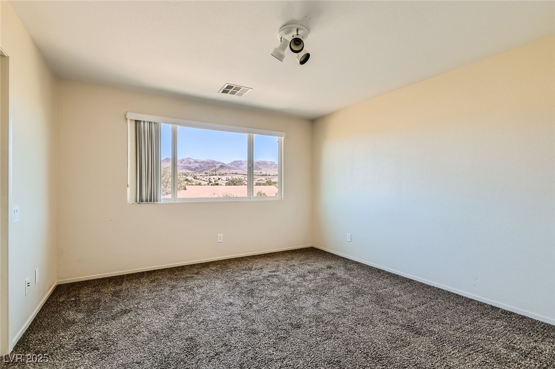 2728 Holmfault Street