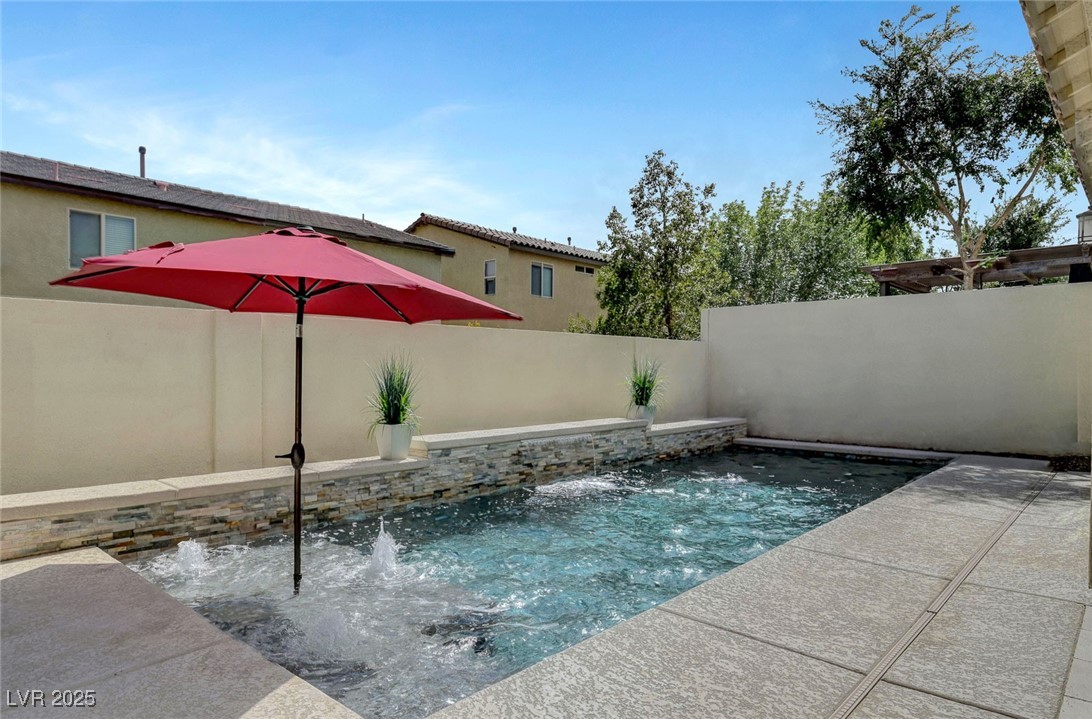 1005 Old Creek Way