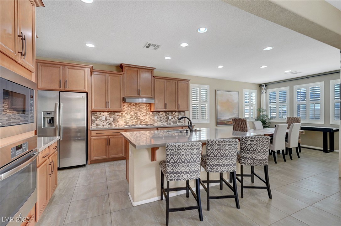 1005 Old Creek Way