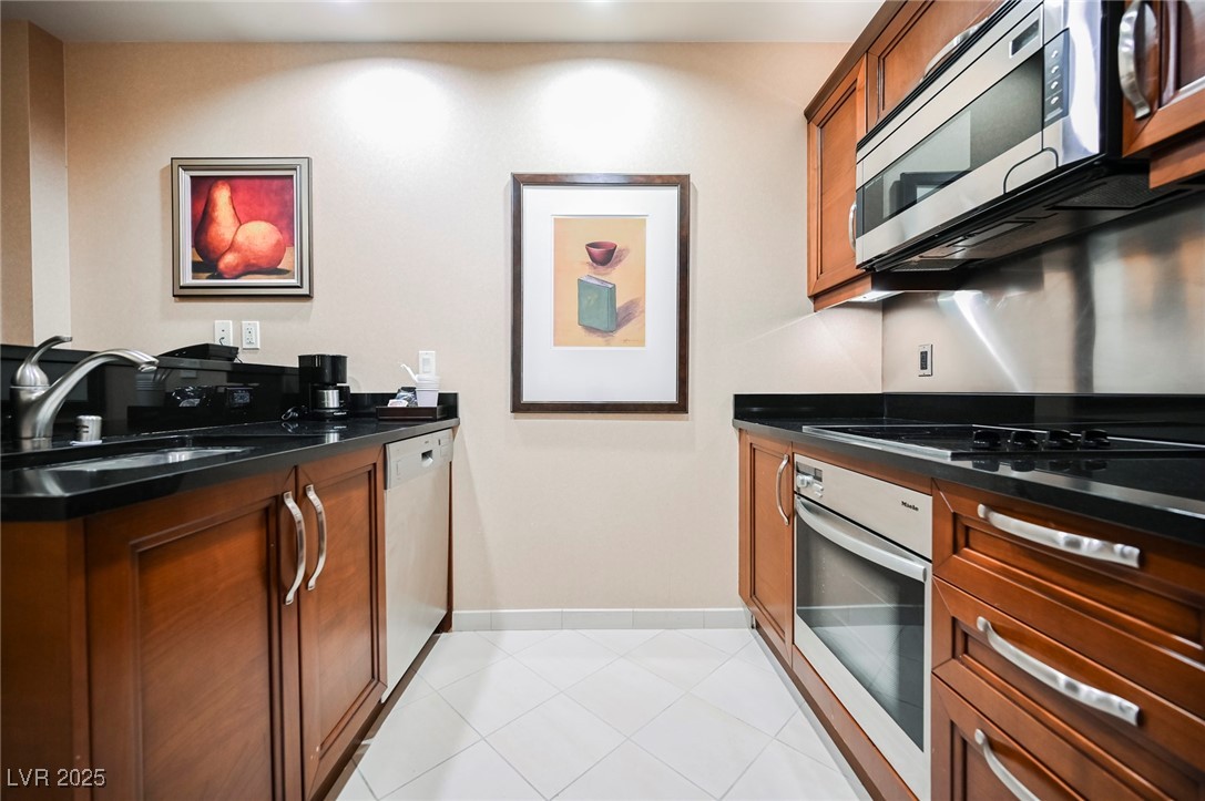 135 HARMON Avenue 3220