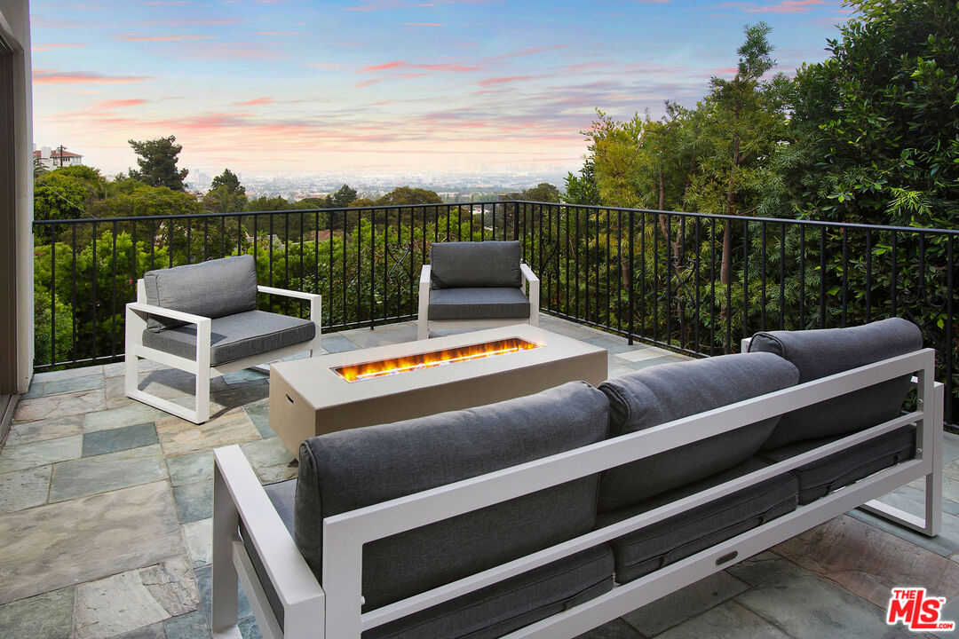 1655 N Crescent Heights BLVD