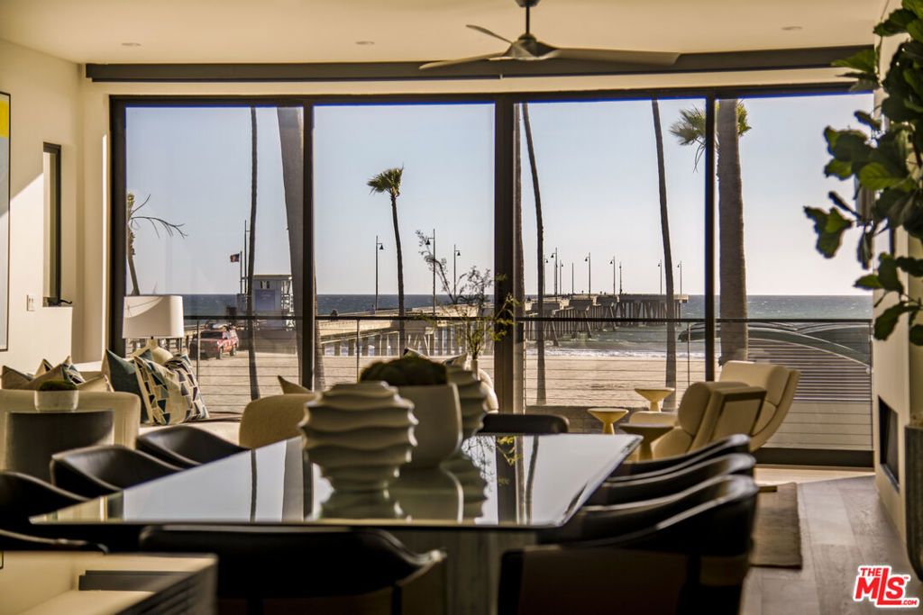 3011 Ocean Front Walk