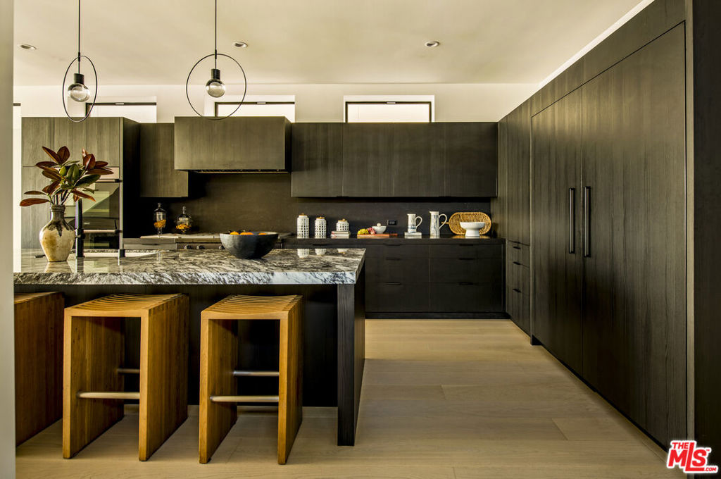 3011 Ocean Front Walk