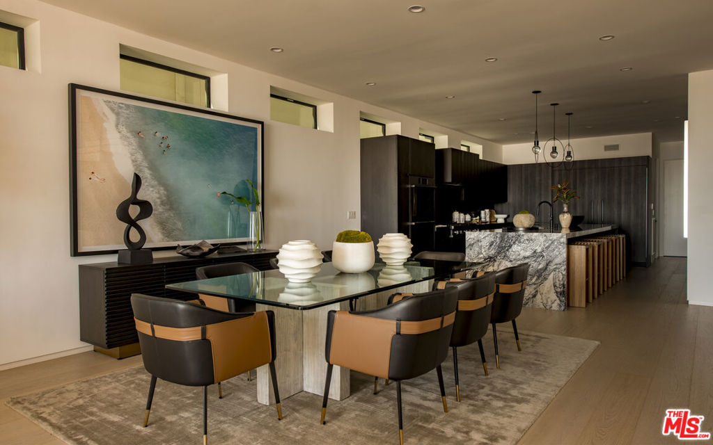 3011 Ocean Front Walk