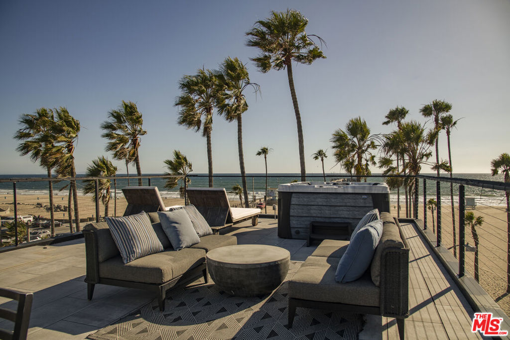 3011 Ocean Front Walk