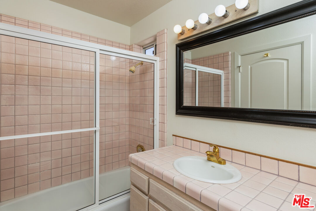 71790 Jaguar Way